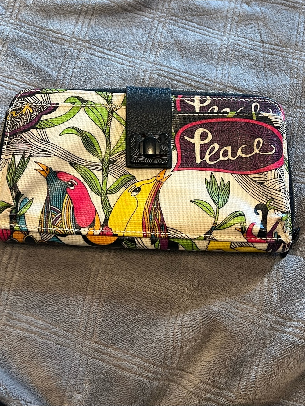 Sakroots crossbody/ wristlet bag